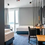 酒店 Hotel Dejanil Hannover Burgdorf 3*