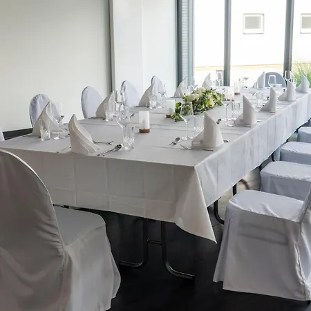 Dejanil Hannover Hotel 3*